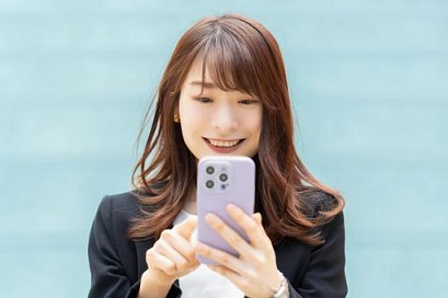 沖縄で自由に働く！高収入の在宅勤務と通勤の両方を実現するライバー制度